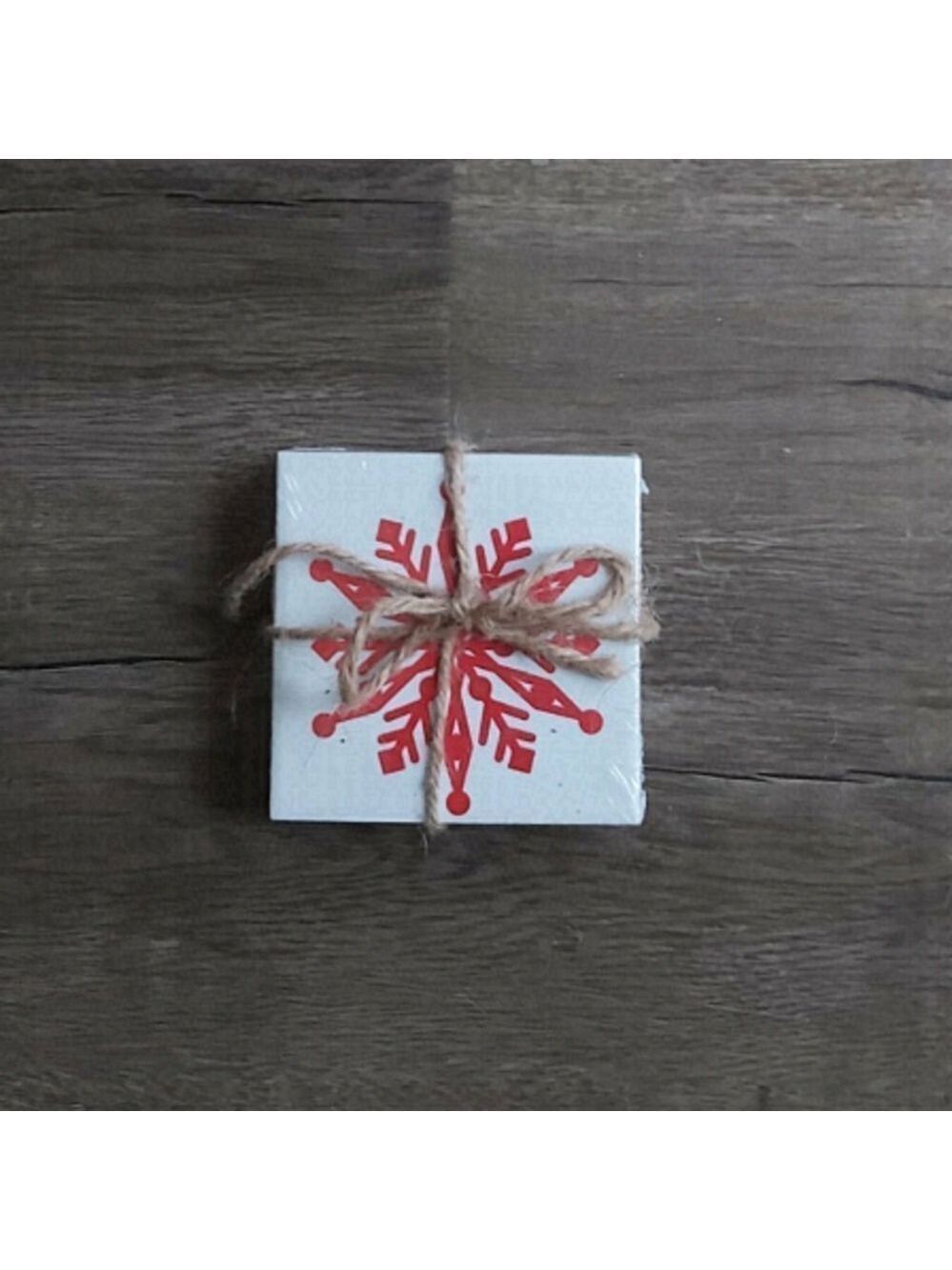4 Piece Red Snowflake Coaster Set